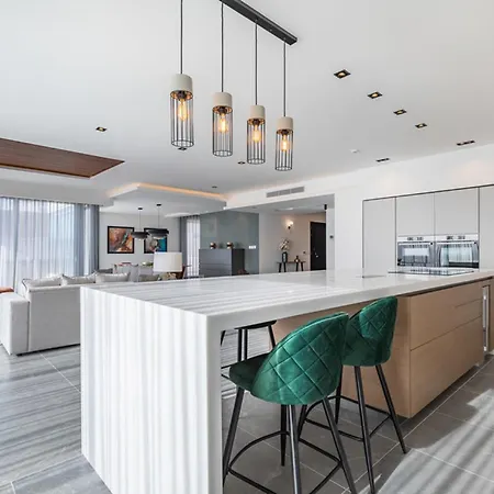 Stunning Corner Penthouse - Prime Location Gharghur