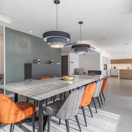 아파트 Stunning Corner Penthouse - Prime Location