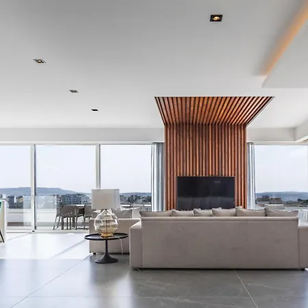 Stunning Corner Penthouse - Prime Location 아파트 Gharghur