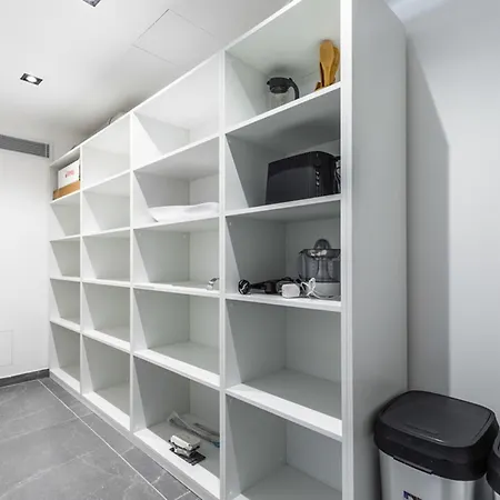 Stunning Corner Penthouse - Prime Location アパート *